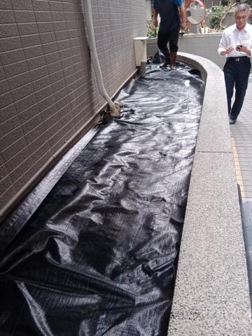 悠然景觀有限公司 - 人工草皮前置抑草蓆舖設