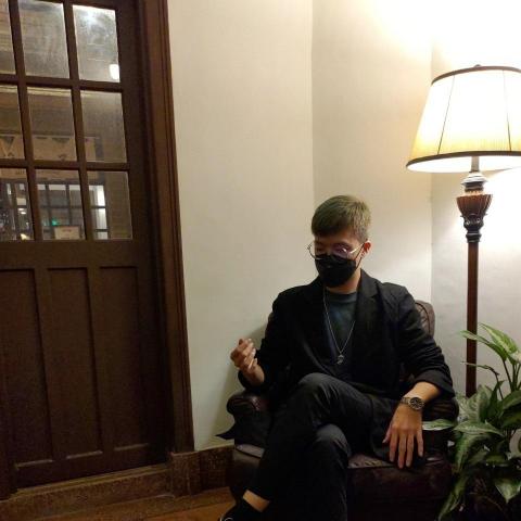 提供表演魔術服務的專家張哲嘉