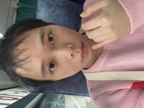 主伊 - 在公車上的隨手自拍