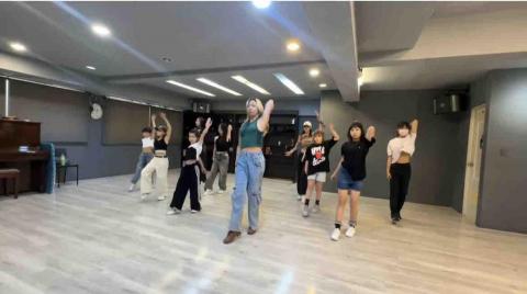 陳肜 - Waacking 課程教學