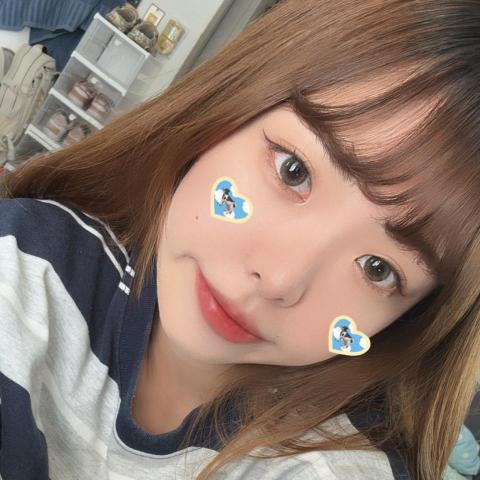 提供指甲光療機服務的專家10陳亮瑀