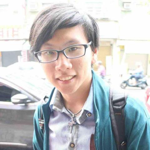 提供窗簾軌道免釘服務的專家吳宗錞