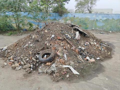 葉浡紳/廢棄物清運 - 混雜廢土清運