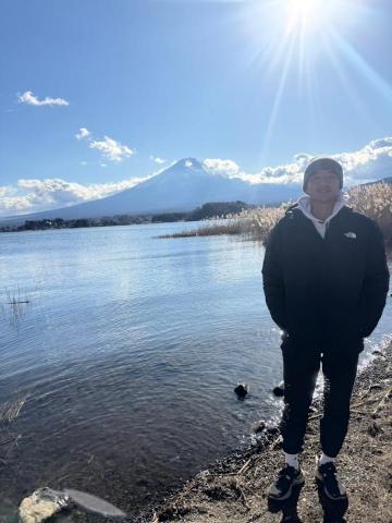 朱昱安 | 翻譯・教學 - 與富士山的生活照