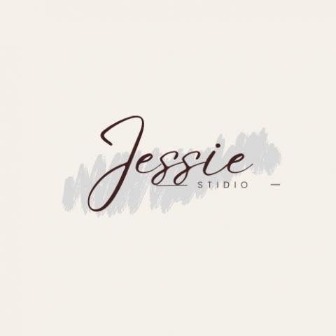 提供衣櫃服務的專家Jessie