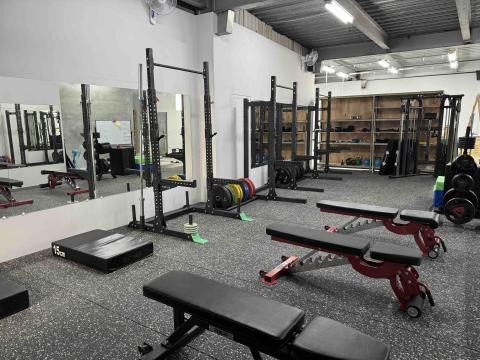 查理教練(包場教學)查理健身(真實評價! -  查理教練(包場教學)查理健身(真實評價! -