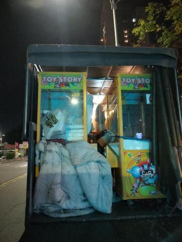 阿倫全省托運 - 娃娃機運送