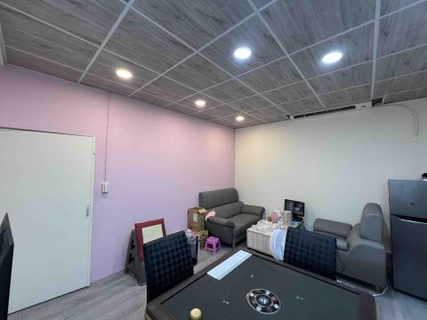 帝國油漆 - 粉刷後（去年回台灣放假接的一個小工作）