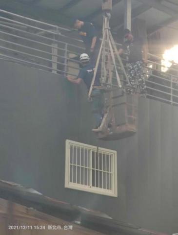 誠豐金屬工程行 - 穿好衣服的房子是不是變的更帥了