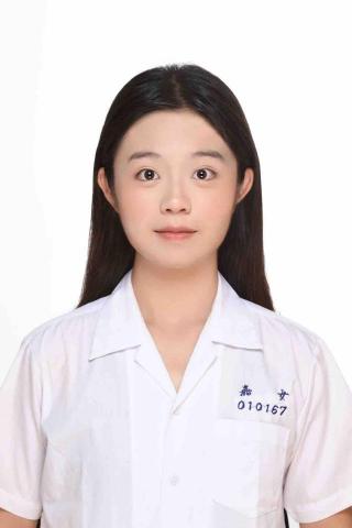 提供python家教台南服務的專家王芷盈