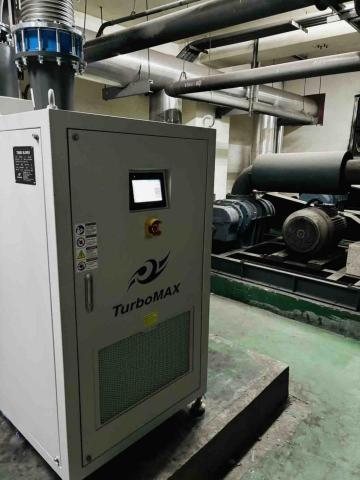 曹祖瑨 - 半導體高雄廠
魯氏175Hp > 更換氣浮式125Hp ,節能率40%以上，每年電費可省267萬元以上