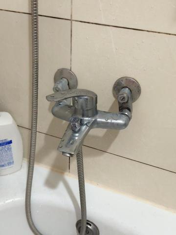 阿河先生 - 安裝水龍頭