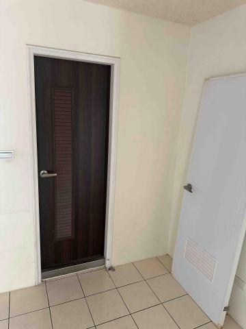 義邦工程行 - 門片更換