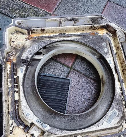 茗茗冷氣 - 四方吹冷氣清洗  洗前