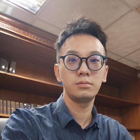 提供報告翻譯服務的專家郭芳富