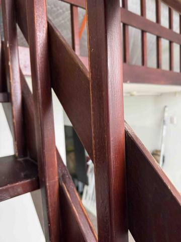 立成工程行 - 舊式木質樓梯 （修繕前 ）