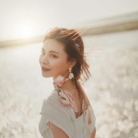 提供價目表服務的專家HINAヒナ