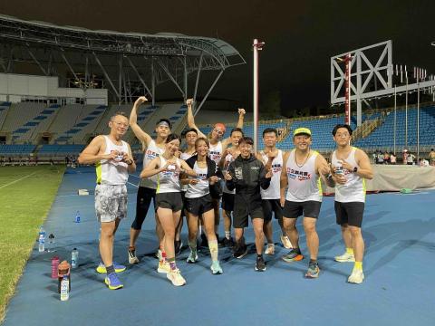 陳廷毓 - 鐵人三項企業團班 陳廷毓 - 鐵人三項企業團班