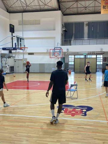 戴瑞騰 Austin Derrick - 