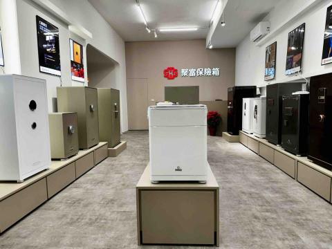 聖辰地板設計(塑膠地板代工達人賴桑) - 商用清水磨耐磨塑膠地板