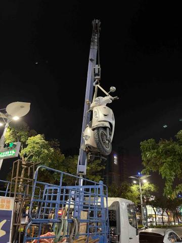 阿宏搬家 - 吊掛作業