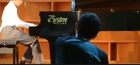 黃振瑋 - 鋼琴表演