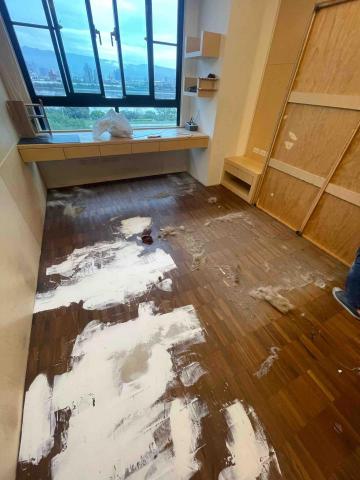 聖辰地板設計(塑膠地板代工達人賴桑) - 施工前地板 聖辰地板設計(塑膠地板代工達人賴桑) - 施工前地板