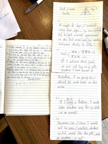 Kevin - 國一英文作文批改
左：學生原作、右：逐句批改