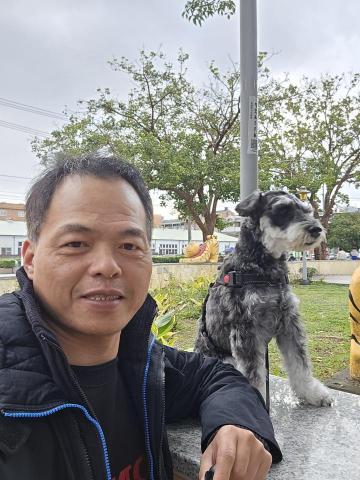 郭晉 - 客戶寄養雪納瑞