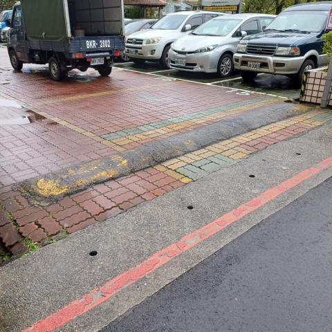力晨室內裝修工程 - 打石緩降墊 力晨室內裝修工程 - 打石緩降墊