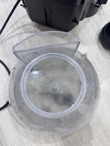 陳品全 - 地面清潔