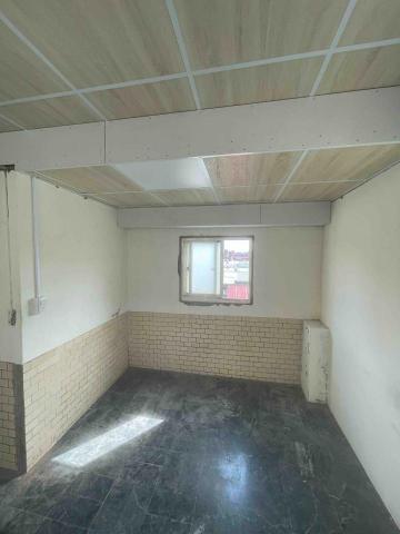 亮昶油漆 - 磁磚改色、新封板施作、舊牆修補、壁癌處理前-3