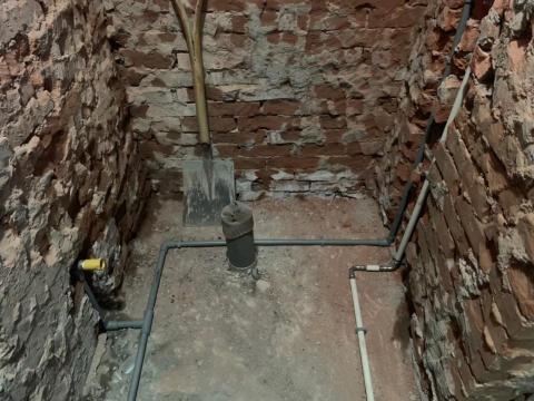 富業水電工程 - 馬桶汙水、給水配管