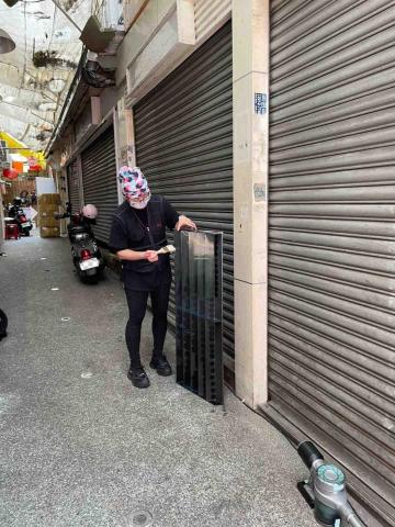 佳盈清潔工作室 - 工作室-展示架：除塵擦拭清理①