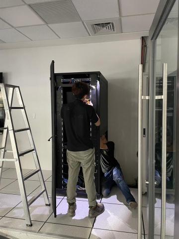 光泰資訊 - 機櫃結線工程