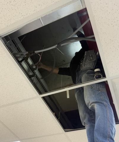 光泰資訊 - 箱體安裝工程