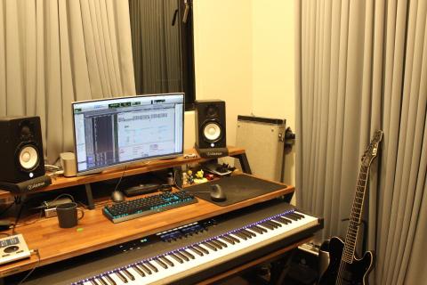 Huang Roy - 工作室環境