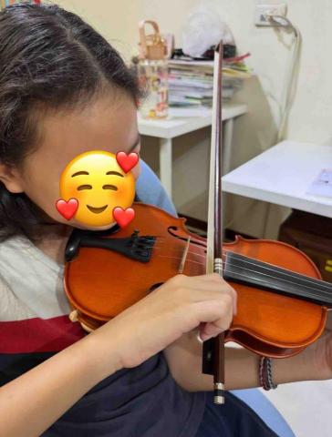 依倫 - 鋼琴｜小提｜中提教學 - 小提琴教學