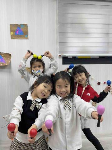 小提琴、鋼琴、音樂律動團體班 - 音樂律動團體班