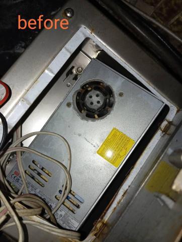 zuo1988裝修工程施工隊 - 招牌LED變壓器壞了，箱內配置讓人詫異