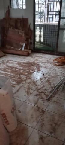 蕭小姐 - 拆除木板