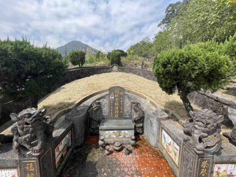 🪽森羽園藝 - 清明服務先人除草