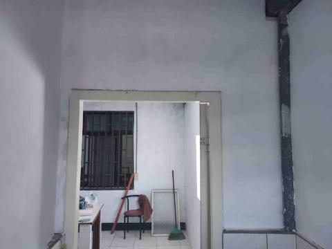 黃冠綸 - 頂樓加蓋 木隔間隔音工程。已封板批土