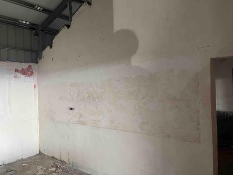 黃冠綸 - 老屋牆面施工⚠️