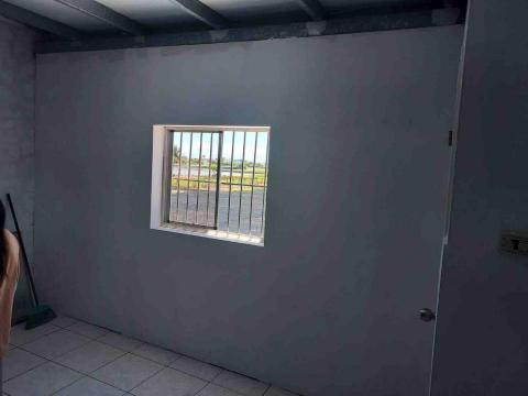 黃冠綸 - 頂樓加蓋 木隔間隔音工程。已封板批土