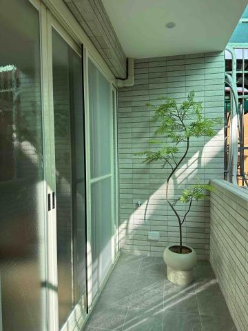 MidMoDeco 彌莫軟裝設計 - 陽台設計（含植栽、壁磚、地磚）