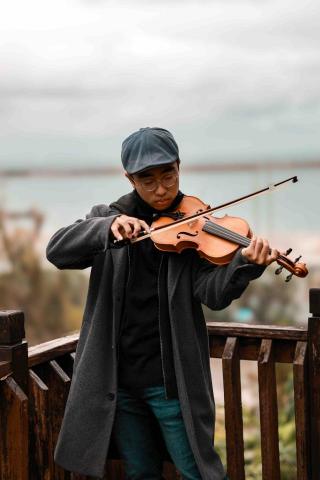 簡靖叡 - 幫忙拍攝形象照