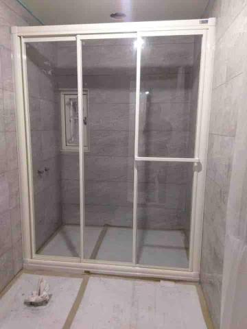 富麗旺鋼鋁工程行 - 淋浴拉門