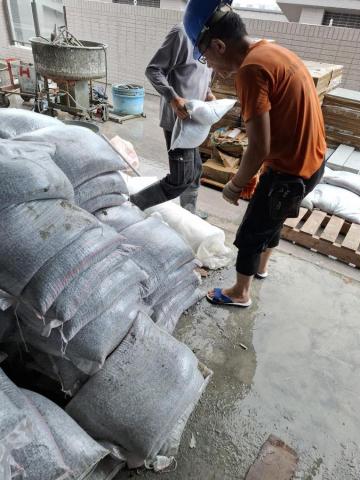 陳嘉宏 - 粗工搬運