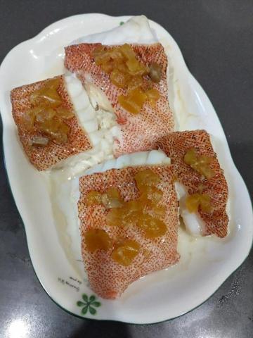 Sophie廚坊 - 醬鳳梨蒸紅條